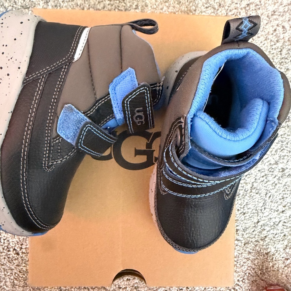 UGG Kids Brown and Blue Hook-and-Loop Winter Boots